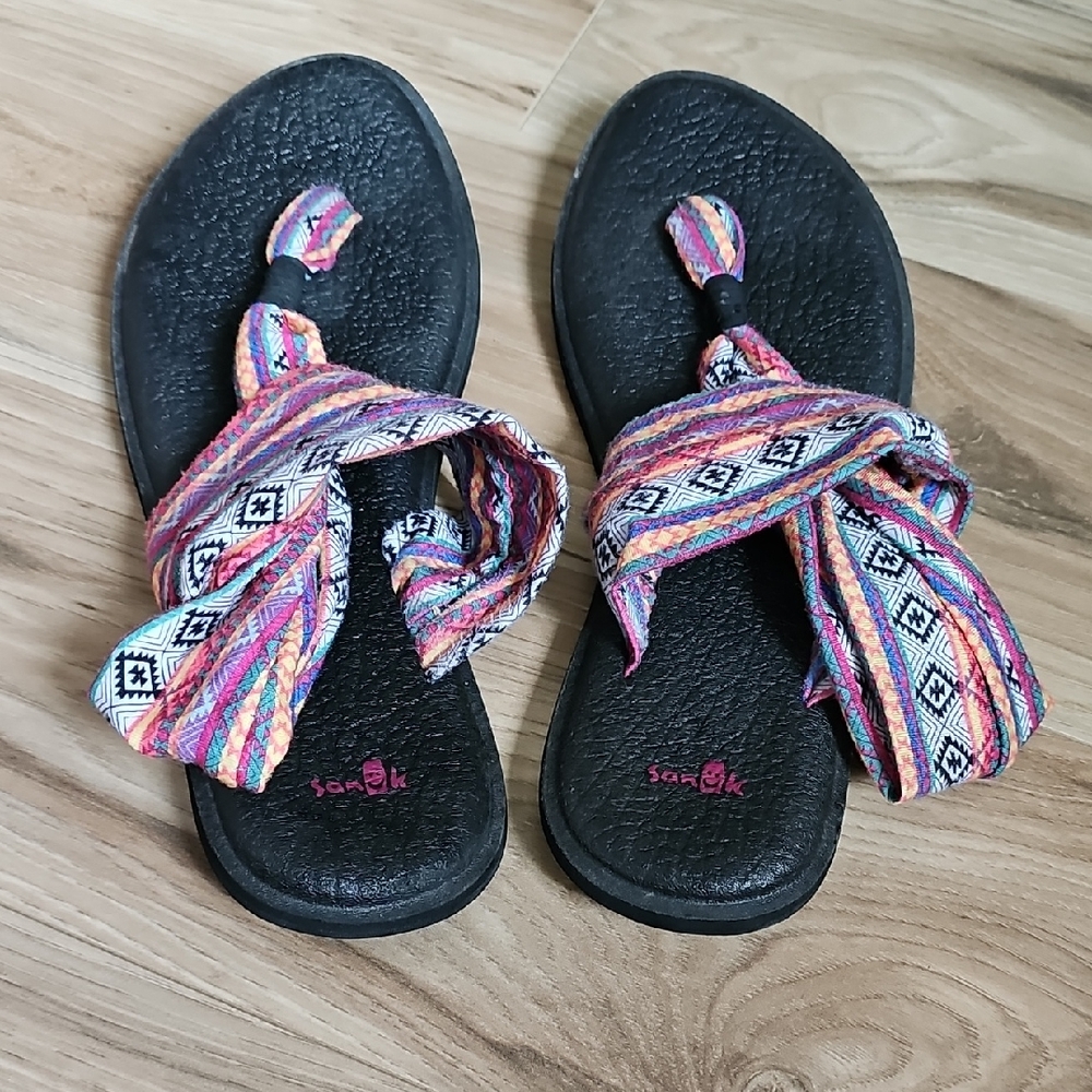Sanuk Colorful Striped  Womens Sandals  Size 10